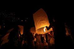 清迈，泰国 — — 10 月 24 日： 泰国浮动灯笼.