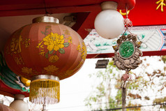 在中国新的一年一天的中国灯笼。在新的一年一天的周年纪念。在中国寺庙灯笼