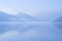 山风景与黑山的形象