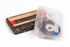 经典盒式磁带。旧盒式磁带白色背景的盒式磁带.