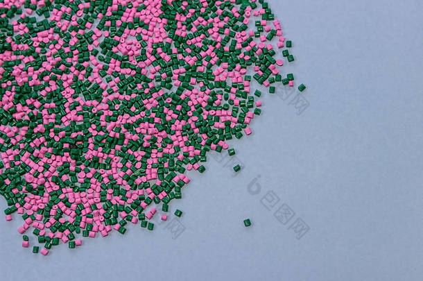 高分子<strong>染料</strong>。塑料颗粒。对于颗粒的着色剂。聚合物微球