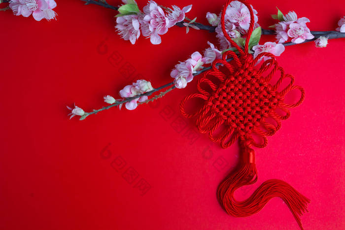 红色与农历新年节日装饰品李子花