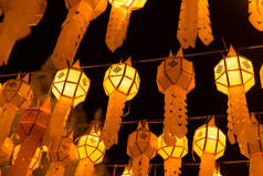 泰国北部的一蓬泰式吊灯笼旅游灯节节