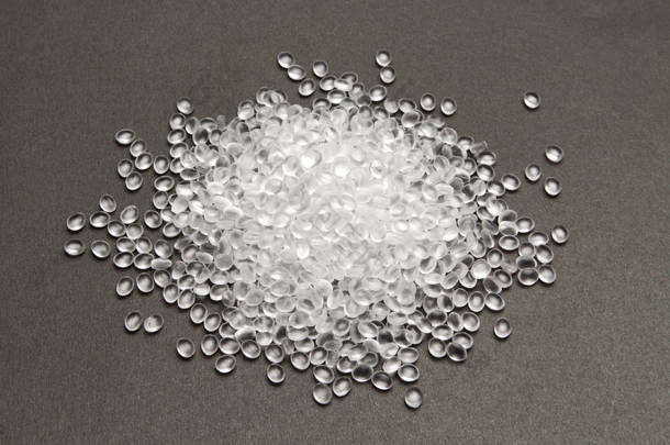 Hdpe。透明聚乙烯颗粒。塑料药丸。塑料