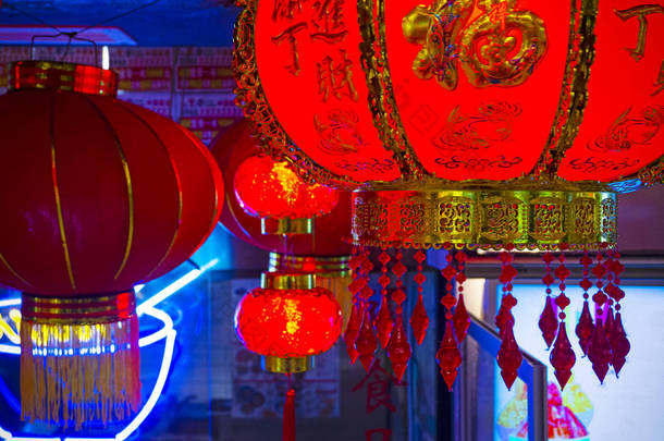 唐人街的中国灯笼。中国红传统灯笼