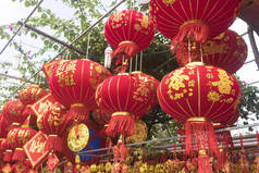 NA Trang, Vietnam - 12.15.19: Chinese traditional red paper Lanns.亚洲农历新年的象征装饰.