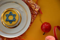 给犹太新年的秋天礼物Rosh Hashanah在节日里的符号