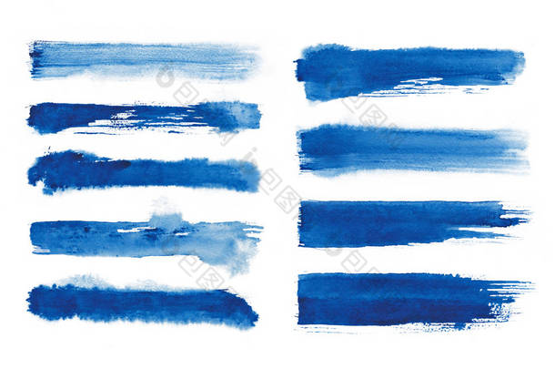 水彩画。蓝色抽象画水彩纸上的墨迹笔划。墨迹笔划。平种画笔描边.