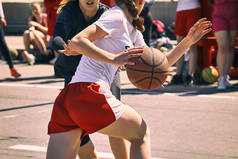 女人打篮球. 