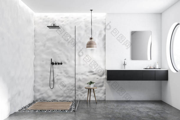 <strong>白色</strong>瓷砖和粗墙浴室内设有黑色水槽、立式镜面和玻璃幕墙淋浴。混凝土和<strong>卵石</strong>地板。3d 渲染