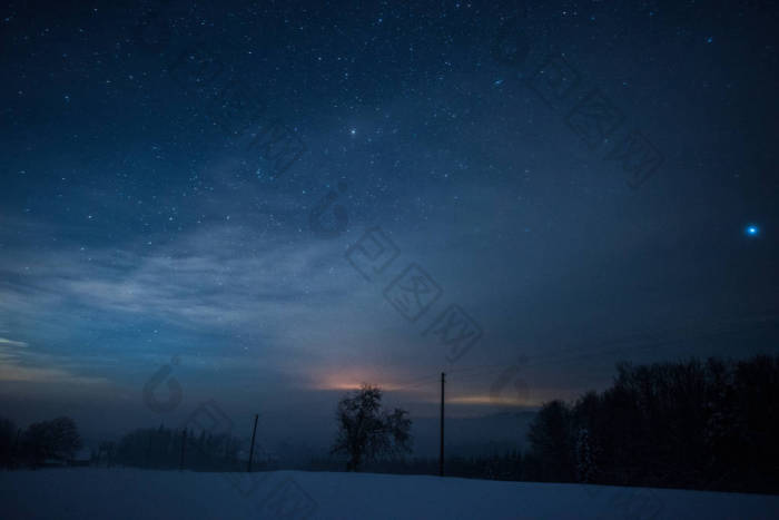 夜晚的星空高清图片下载-夜晚的星空图片-夜晚的星空素材-包图网企业站