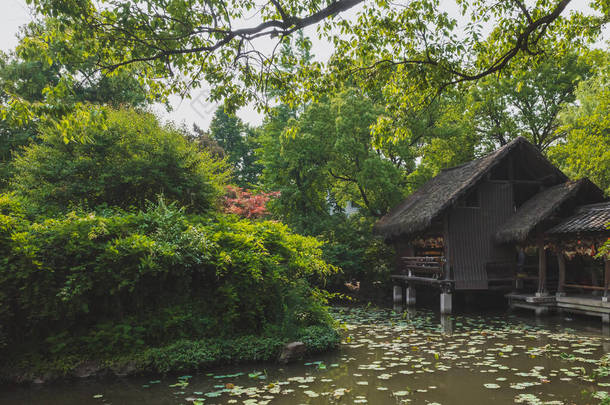 绍兴神源(沈园)风景名胜区的中国传统水上建筑