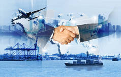 世界物流背景或运输业或航运业、集装箱运输、卡车交付、飞机、进出口概念