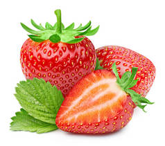 新鲜草莓在白色的背景上被分离出来.成熟的天然草莓切碎路径.