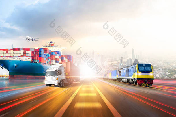 全球商业物流进出口和集装箱货轮、货运列车、货机、集装箱卡车在公路上的城市背景及仿制空间、运输业理念