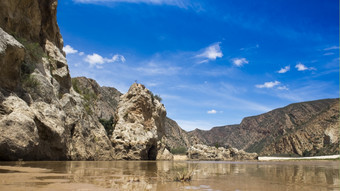 低角视图的河那流通过死悬崖的巴维安峡谷世界遗产网站区域南非洲
