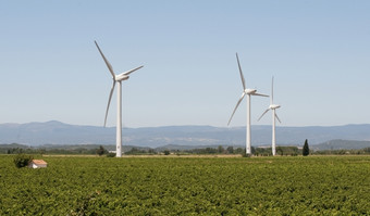 三个风发电机酒国家法国风发电机