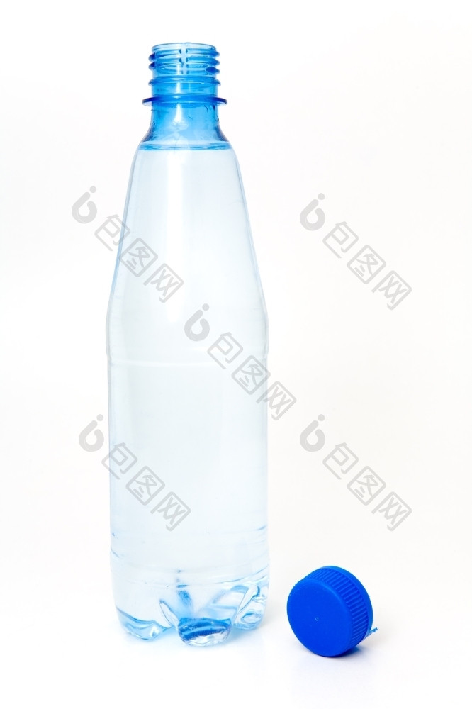 水打开塑料瓶