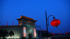 晚上场景的著名的古老的城市咸阳中国