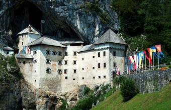 斯洛文尼亚Predjamamontain中世纪的城堡具有里程碑意义的体系结构