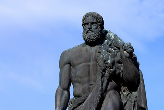 卡勒赫库兰城市罗马尼亚传奇赫拉克勒斯雕像纪念碑