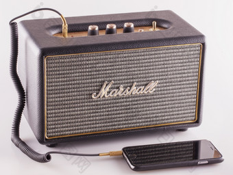 12月马歇尔Amp有关智能手机马歇尔放大一个领先的在世界范围内品牌声音放大和音乐的仪器