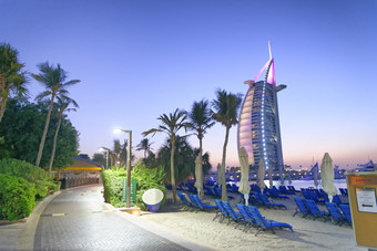 迪拜阿联酋10月晚上颜色迪拜塔阿拉伯酒店迪拜阿联酋10月晚上颜色迪拜塔阿拉伯酒店你分类一个的大多数豪华的的世界