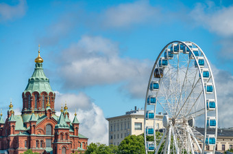 乌斯别斯基大教堂和摩天轮赫尔辛基乌斯别斯基大教堂和摩天轮赫尔辛基