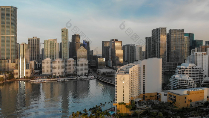 迈阿密3月brickell温泉关键和市中心迈阿密空中迈阿密3月brickell温泉关键和市中心迈阿密空中视图的城市吸引了几百万游客每年