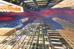 曼哈顿摩天大楼晚上视图从的街新纽约城市美国