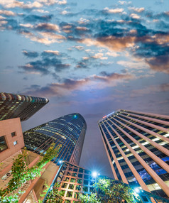 三旧金山建筑晚上天空视图