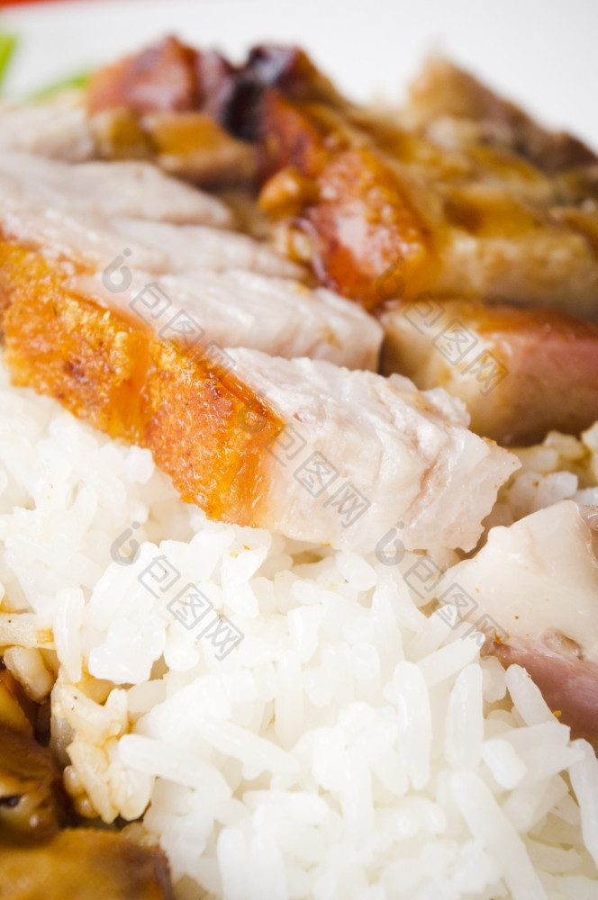 中国人风格烤猪肉与大米受欢迎的亚洲国家图片采取新加坡
