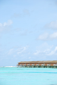 美丽的海景与水别墅马尔代夫的岛