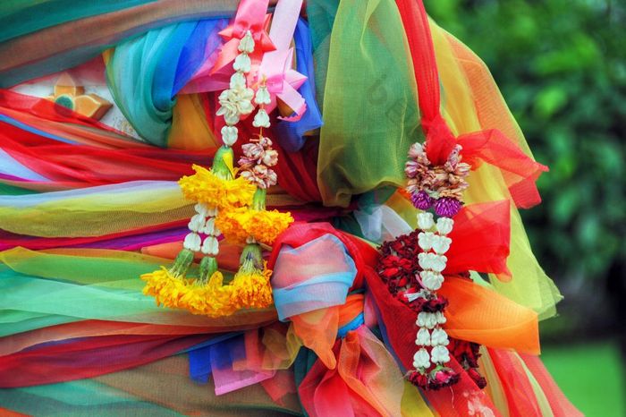 多彩色的丝绸曼谷泰国