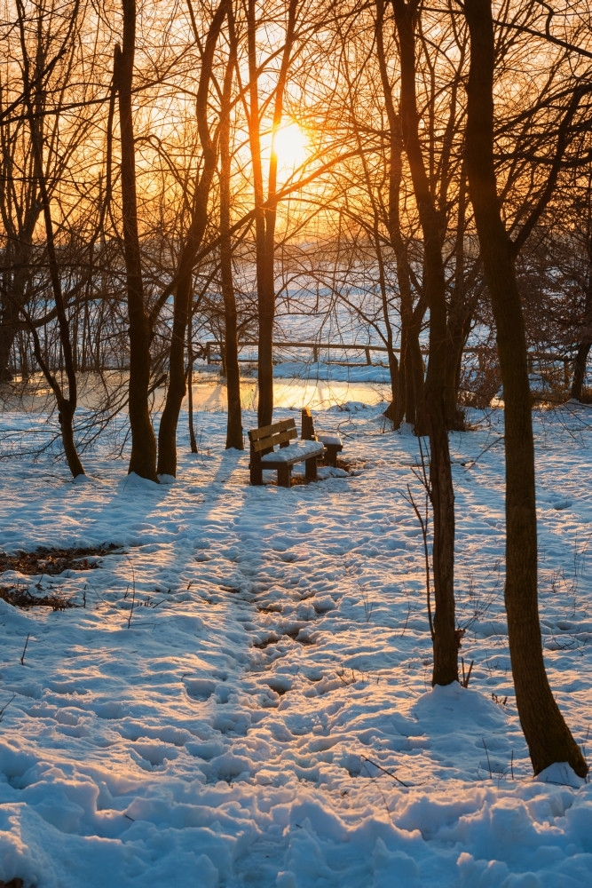 长凳雪公园日落时间图片
