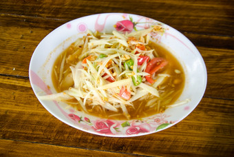 美味的泰国食物调用索姆塔姆从木瓜而且辣的成分