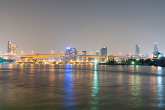 桥在河曼谷城市《暮光之城》城市<strong>景观建筑</strong>和摩天大楼曼谷城市