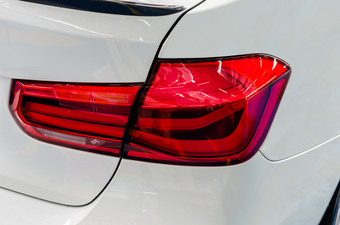 现代细节的后莱特红色的后光的后位置灯将工作当的司机使用的车rsquo刹车官方灯标准和技术规定