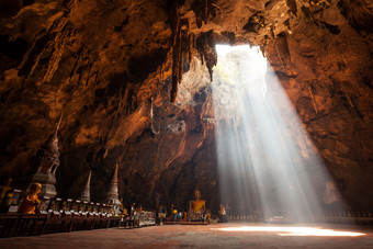 佛图片考县銮洞穴泰国