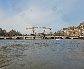 城市风景优美的从的城市阿姆斯特丹与的小桥的荷兰城市风景优美的从的城市阿姆斯特丹与的小桥的