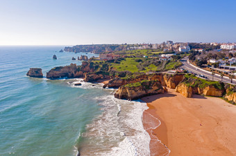 视图的岩石海岸从拉各斯的阿尔加夫葡萄牙