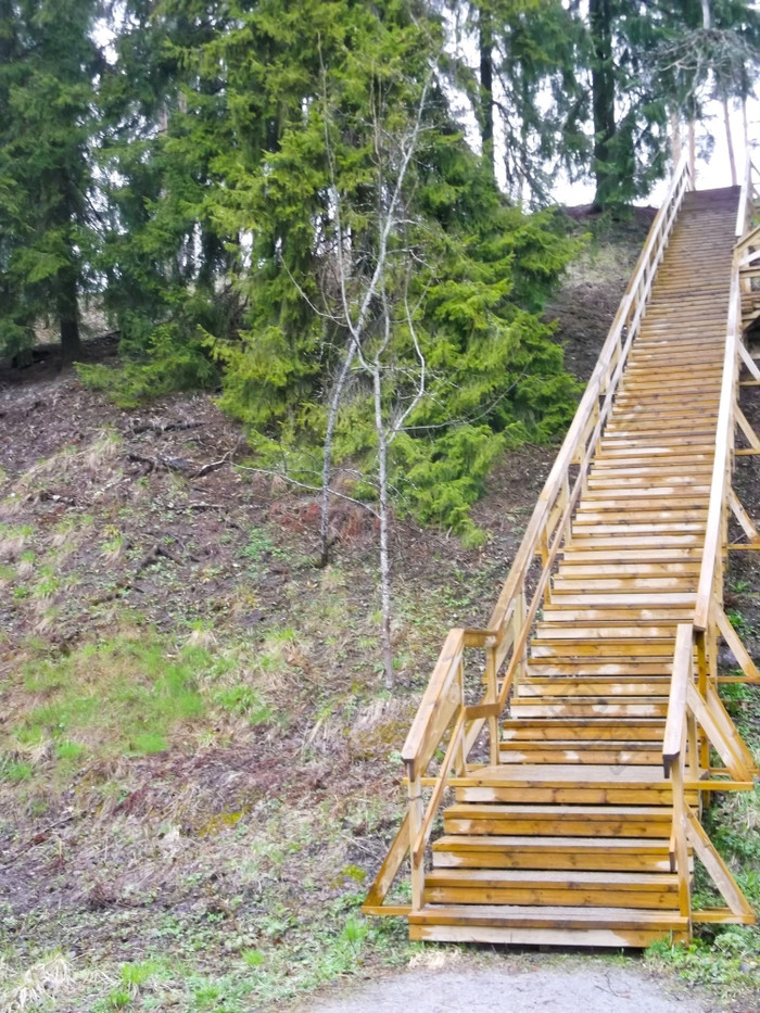木楼梯木楼梯去的山