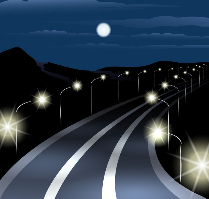 高速公路午夜对山景观图片
