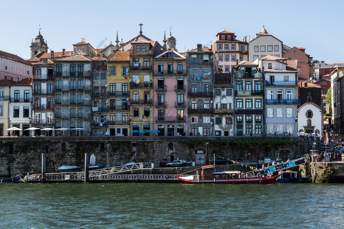 老小镇天际线从在的杜罗河典型的色彩斑斓的外墙港口葡萄牙色彩斑斓的外墙典型的房子的银行的河本研究