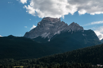 <strong>岩</strong>石<strong>山</strong>意大利白云石<strong>山</strong>脉阿尔卑斯<strong>山</strong>脉夏天时间<strong>岩</strong>石<strong>山</strong>意大利白云石<strong>山</strong>脉阿尔卑斯<strong>山</strong>脉夏天时间