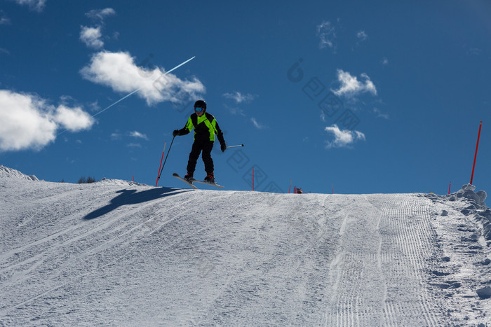 这一年小滑雪有有趣的滑雪意大利白云石山脉阿尔卑斯山脉山这一年小滑雪有有趣的滑雪意大利白云石山脉阿尔卑斯山脉山