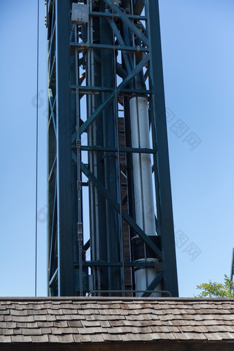 细节巨大的活塞内部金属塔细节巨大的活塞内部金属塔