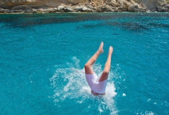 潜水水从船热夏天一天马略卡岛巴利阿里群岛岛屿西班牙