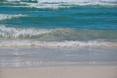 新鲜的绿色波trenc海滩阳光明媚的夏天一天7月马略卡岛巴利阿里群岛岛屿西班牙