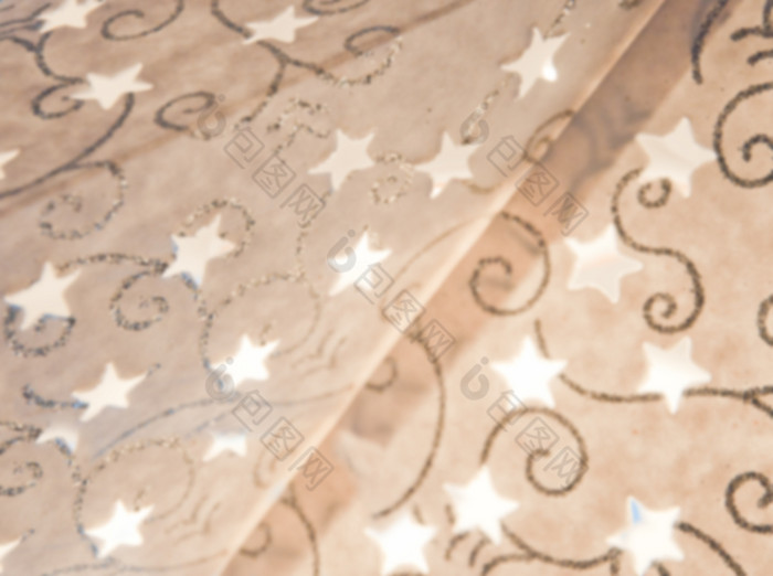 纸明星特写镜头与星星和刺绣圣诞节装饰室内出现瑞典纸明星特写镜头与星星和刺绣